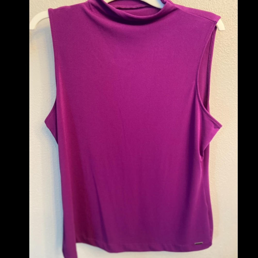 Tahari Sleeveless Top